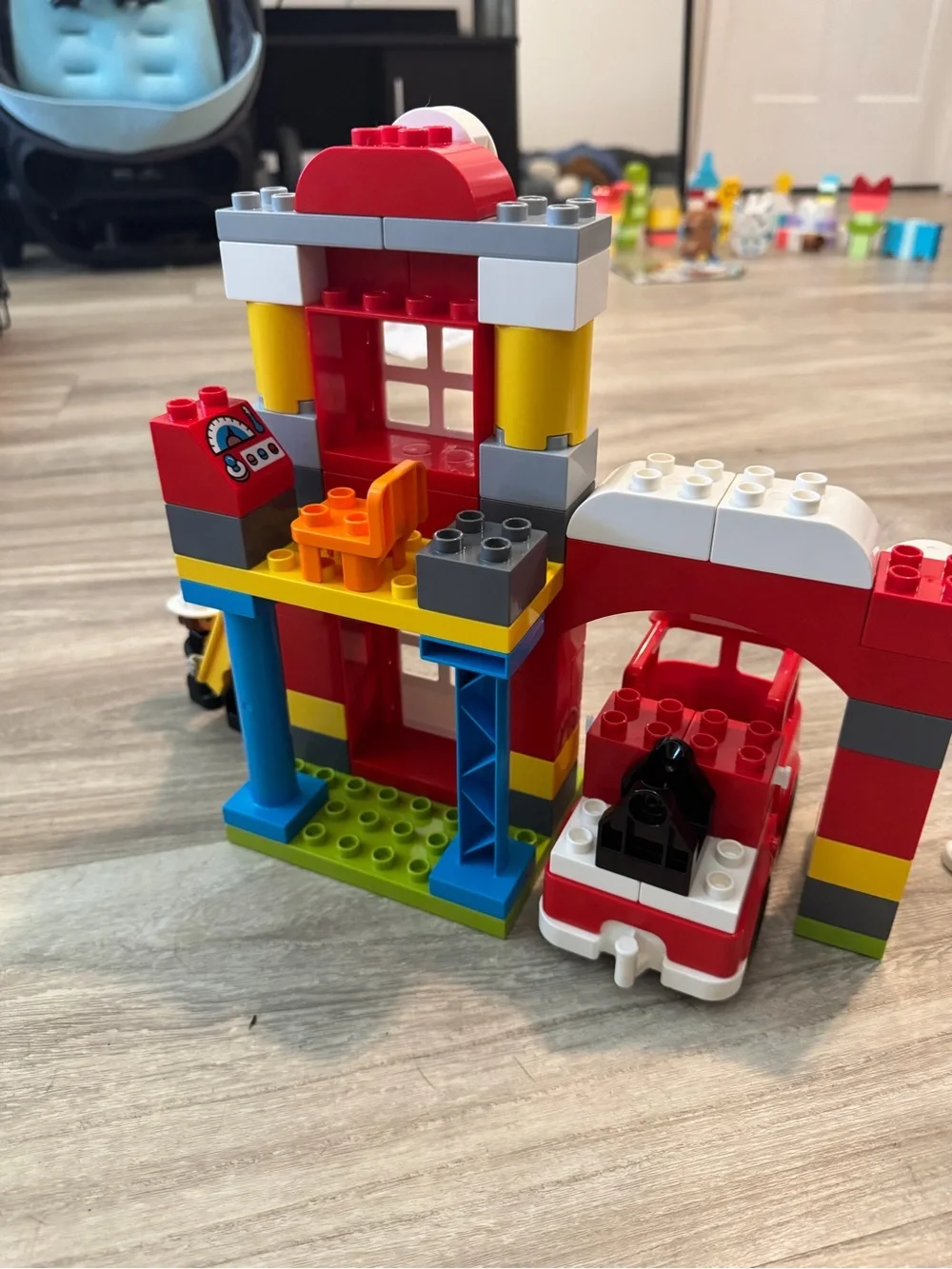 LEGO DUPLO Fire Station Fire Truck Dalmatian Dog Firefighter Figure Building - Picture 2 of 3